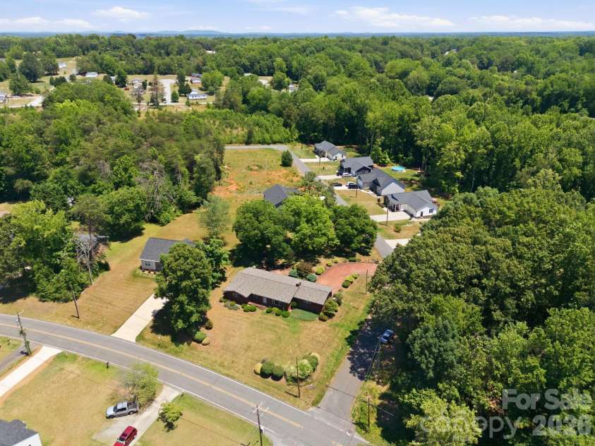 404 Lyerly Street, Salisbury, NC 28146.  MLS# CAR4388736, YatesRealty ID 32722. 