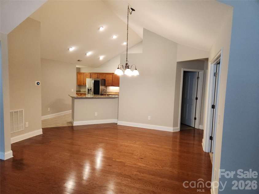 1 Mountain Meadow Circle, Weaverville, NC 28787.  MLS# CAR4395637, YatesRealty ID 32723. Dining Area