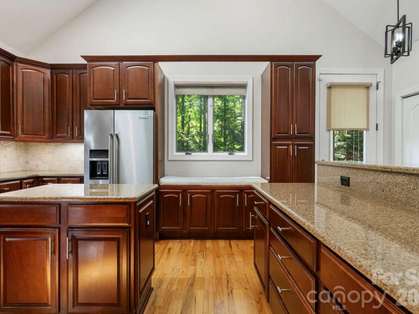 67 Reeses Ridge Court, Hendersonville, NC 28739.  MLS# CAR4387257, YatesRealty ID 32724. 