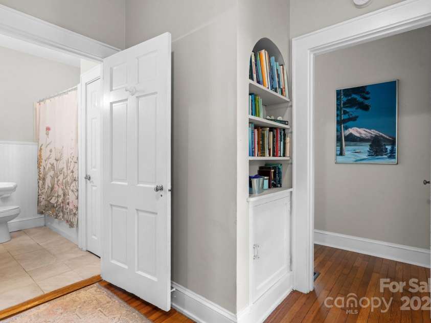 98 Main Street, Granite Falls, NC 28630.  MLS# CAR4262939, YatesRealty ID 32724. 