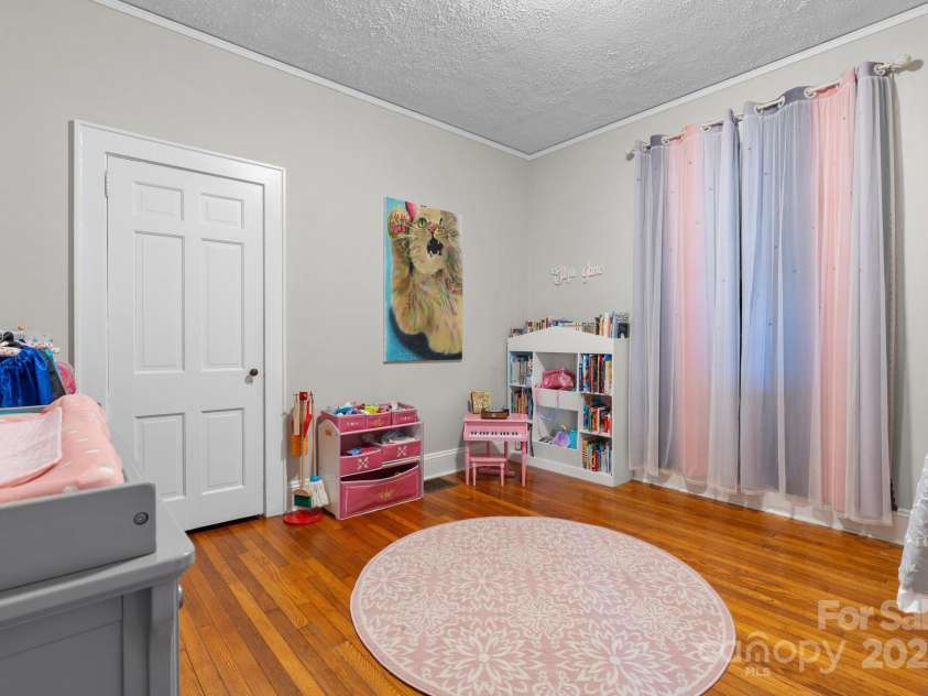 98 Main Street, Granite Falls, NC 28630.  MLS# CAR4262939, YatesRealty ID 32724. 