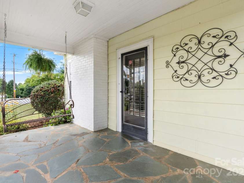 98 Main Street, Granite Falls, NC 28630.  MLS# CAR4262939, YatesRealty ID 32724. 