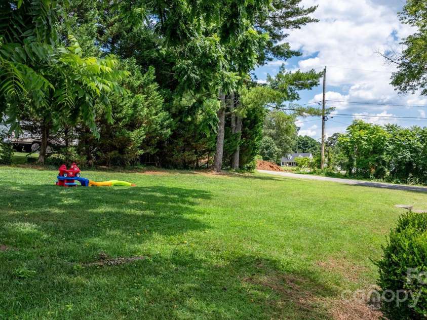 98 Main Street, Granite Falls, NC 28630.  MLS# CAR4262939, YatesRealty ID 32724. 