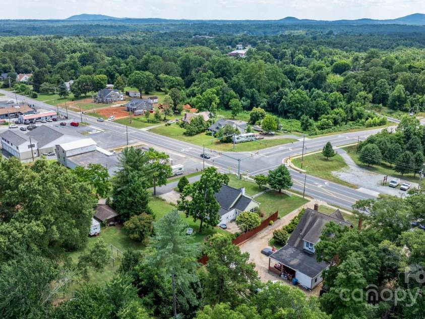 98 Main Street, Granite Falls, NC 28630.  MLS# CAR4262939, YatesRealty ID 32724. 