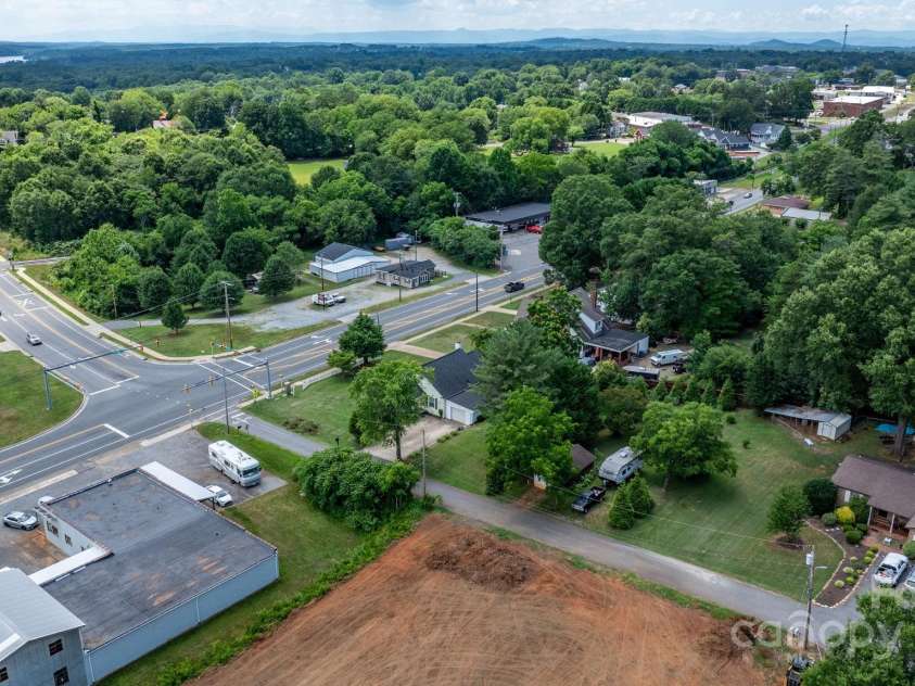 98 Main Street, Granite Falls, NC 28630.  MLS# CAR4262939, YatesRealty ID 32724. 