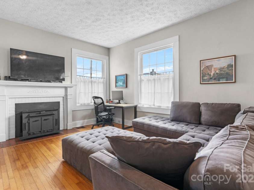 98 Main Street, Granite Falls, NC 28630.  MLS# CAR4262939, YatesRealty ID 32724. 