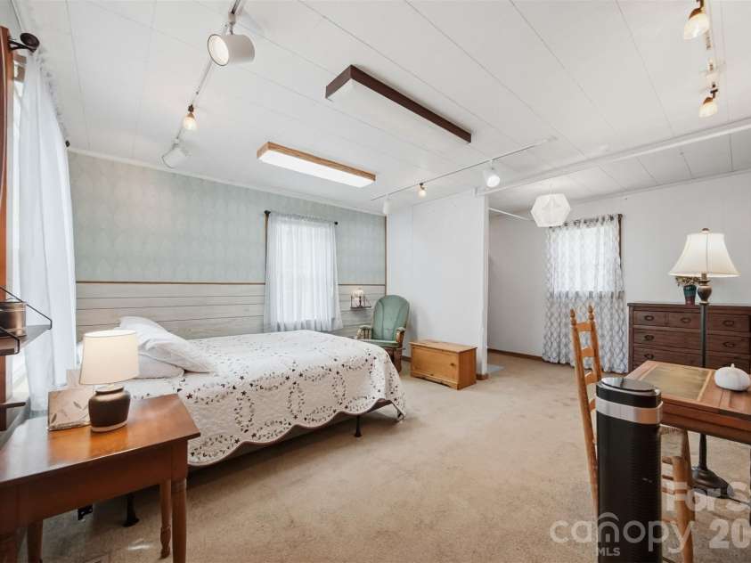 431 20th Street, Newton, NC 28658.  MLS# CAR4388423, YatesRealty ID 32725. Bedroom 3