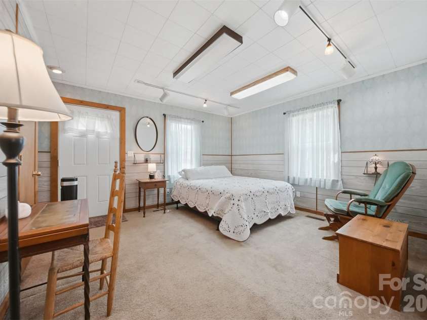 431 20th Street, Newton, NC 28658.  MLS# CAR4388423, YatesRealty ID 32725. Bedroom 3