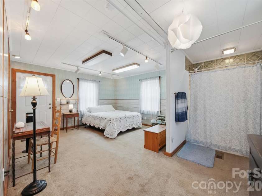 431 20th Street, Newton, NC 28658.  MLS# CAR4388423, YatesRealty ID 32725. Bedroom 3
