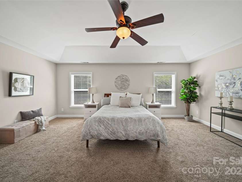 10420 Glenburn Lane, Charlotte, NC 28278.  MLS# CAR4278007, YatesRealty ID 32726. 