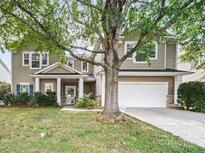 10420 Glenburn Lane, Charlotte, NC 28278.  MLS# CAR4278007, YatesRealty ID 32726. 