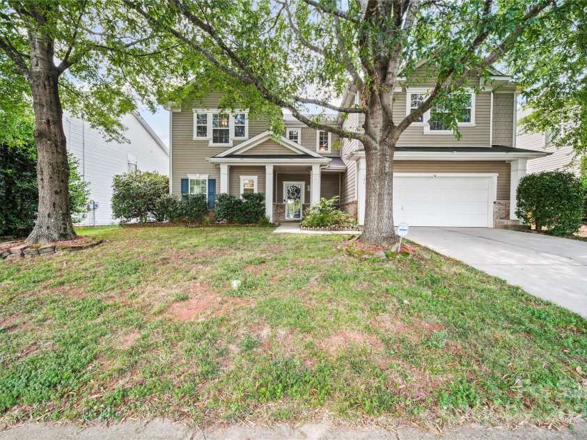 10420 Glenburn Lane, Charlotte, NC 28278.  MLS# CAR4278007, YatesRealty ID 32726. 