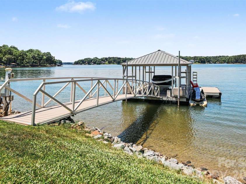 678 Normandy Road, Mooresville, NC 28117.  MLS# CAR4391129, YatesRealty ID 32726. 