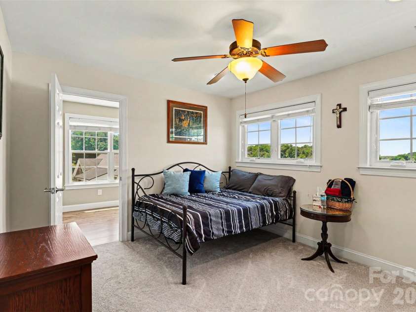 678 Normandy Road, Mooresville, NC 28117.  MLS# CAR4391129, YatesRealty ID 32726. Flex space