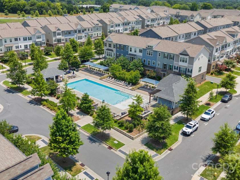 9324 Ainslie Downs Street, Charlotte, NC 28273.  MLS# CAR4276597, YatesRealty ID 32727. Community pool and entertainment area