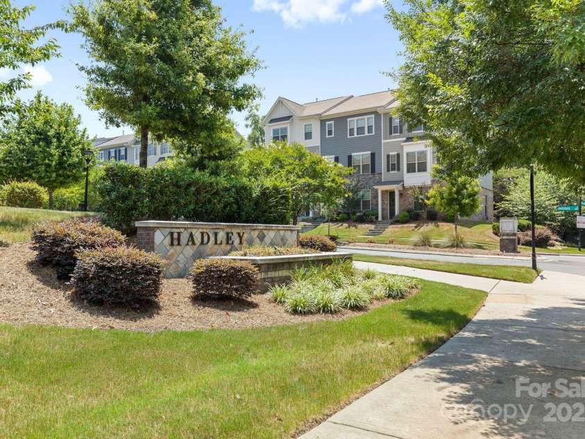 9324 Ainslie Downs Street, Charlotte, NC 28273.  MLS# CAR4276597, YatesRealty ID 32727. Welcome to Hadley!