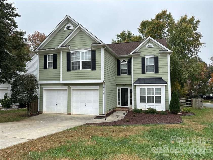 7604 Henderson Park Road, Huntersville, NC 28078.  MLS# CAR4230422, YatesRealty ID 32728. 