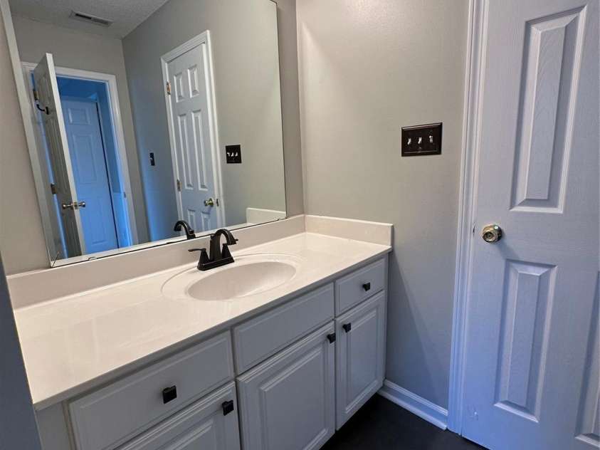 7604 Henderson Park Road, Huntersville, NC 28078.  MLS# CAR4230422, YatesRealty ID 32728. 