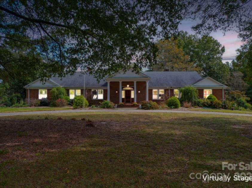206 Trexler Avenue, Rockwell, NC 28138.  MLS# CAR4198633, YatesRealty ID 3273. Welcome Home!