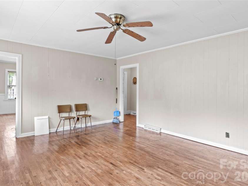 141 Vanzant Road, Mocksville, NC 27028.  MLS# CAR4388977, YatesRealty ID 32730. 