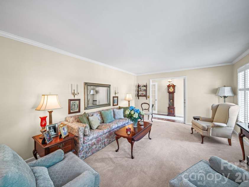 13539 Four Oaks Lane, Matthews, NC 28105.  MLS# CAR4384474, YatesRealty ID 32731. 