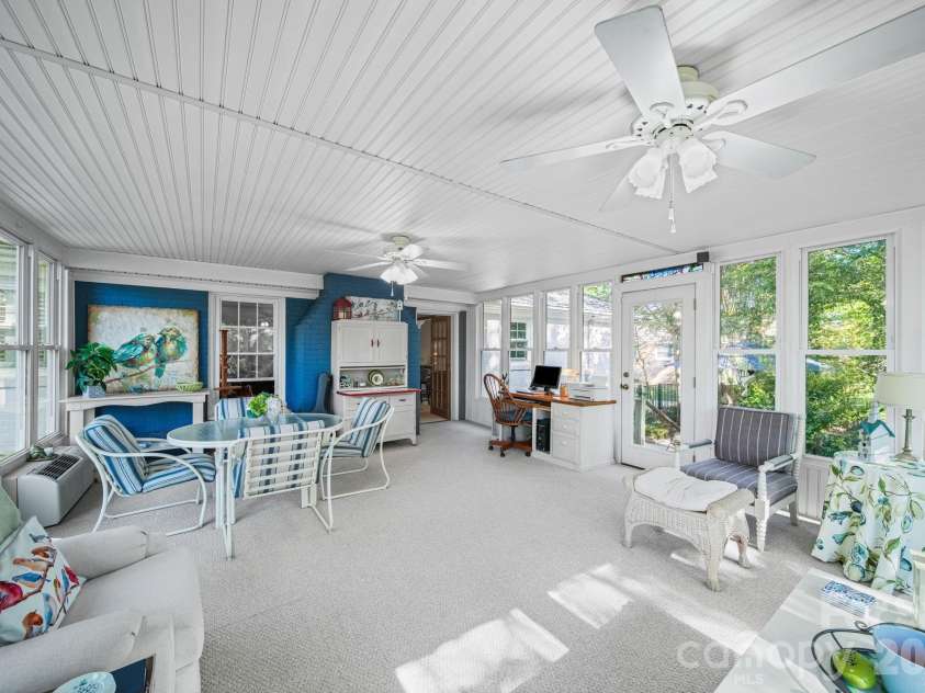 13539 Four Oaks Lane, Matthews, NC 28105.  MLS# CAR4384474, YatesRealty ID 32731. 