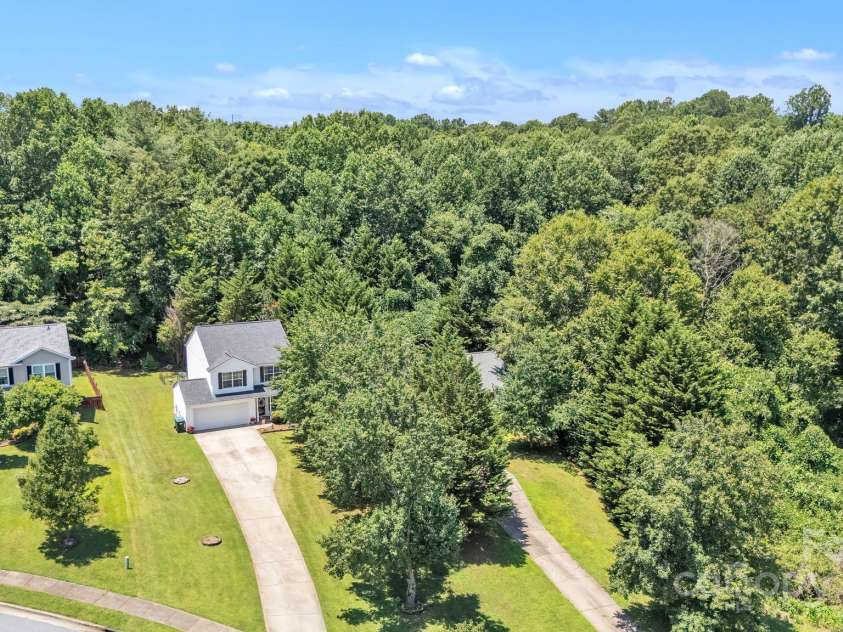 1912 8th Street, Hickory, NC 28602.  MLS# CAR4280873, YatesRealty ID 32732. 