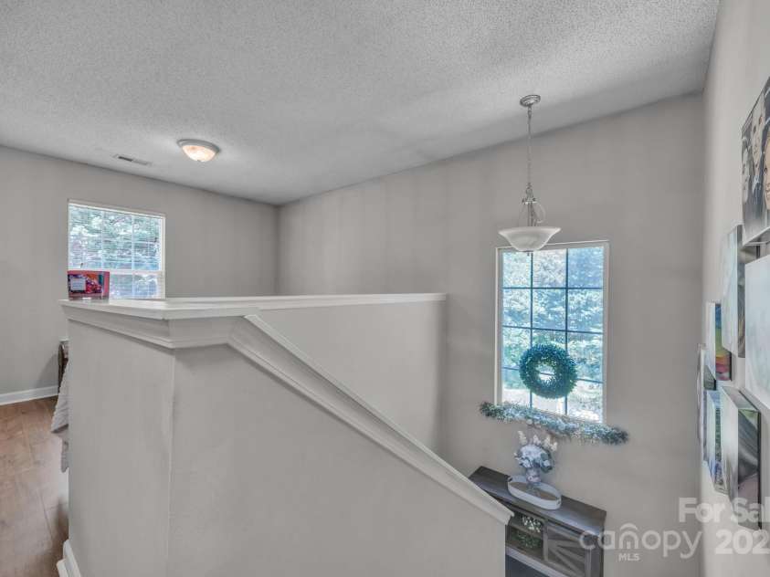 1912 8th Street, Hickory, NC 28602.  MLS# CAR4280873, YatesRealty ID 32732. 