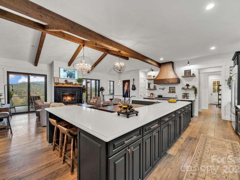 23 Windy Ridge, Fairview, NC 28730.  MLS# CAR4268173, YatesRealty ID 32733. 