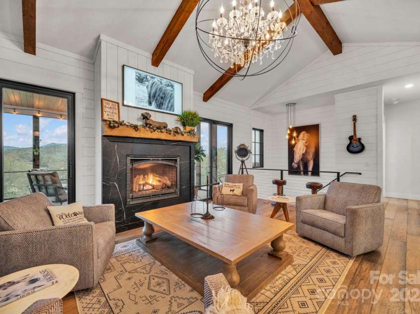 23 Windy Ridge, Fairview, NC 28730.  MLS# CAR4268173, YatesRealty ID 32733. 