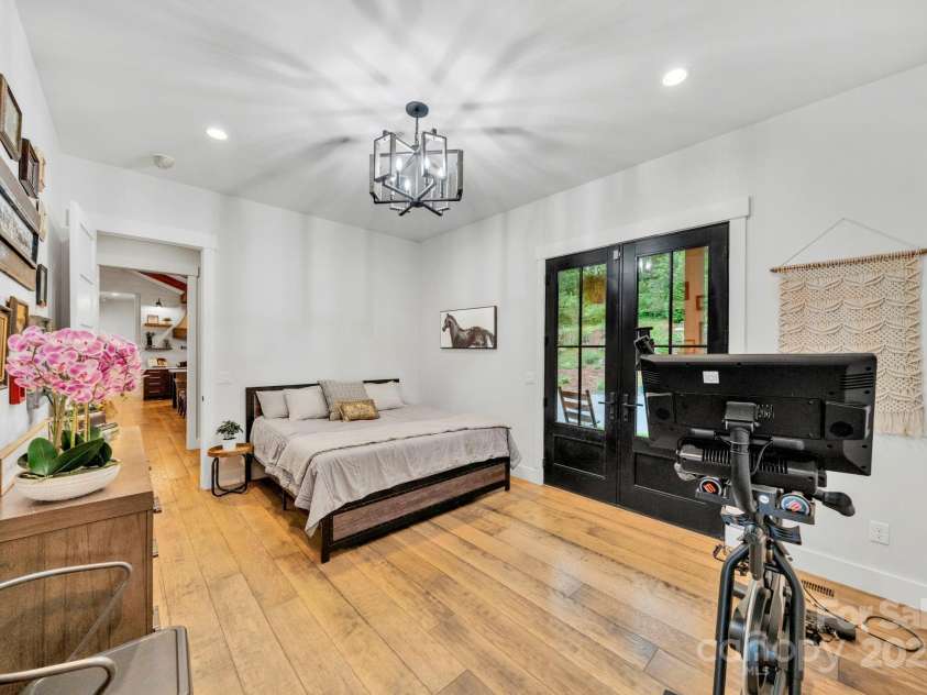 23 Windy Ridge, Fairview, NC 28730.  MLS# CAR4268173, YatesRealty ID 32733. 