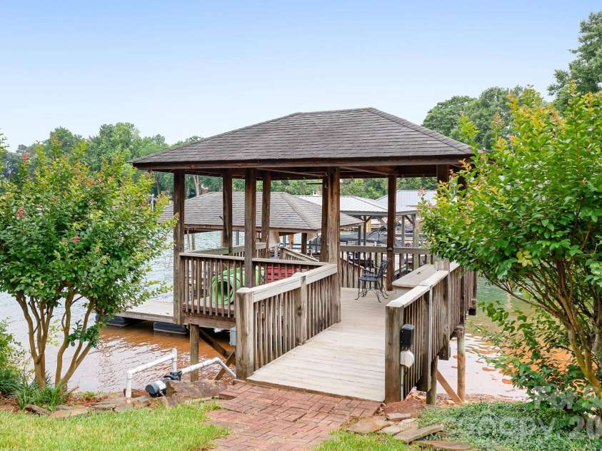 7980 Holly Court, Denver, NC 28037.  MLS# CAR4387057, YatesRealty ID 32733. 