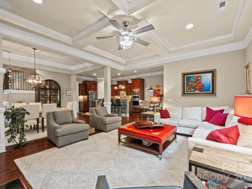 703 English Tudor Lane, Charlotte, NC 28211.  MLS# CAR4259545, YatesRealty ID 32734. 