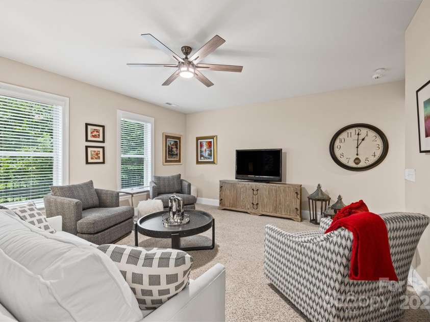 703 English Tudor Lane, Charlotte, NC 28211.  MLS# CAR4259545, YatesRealty ID 32734. 