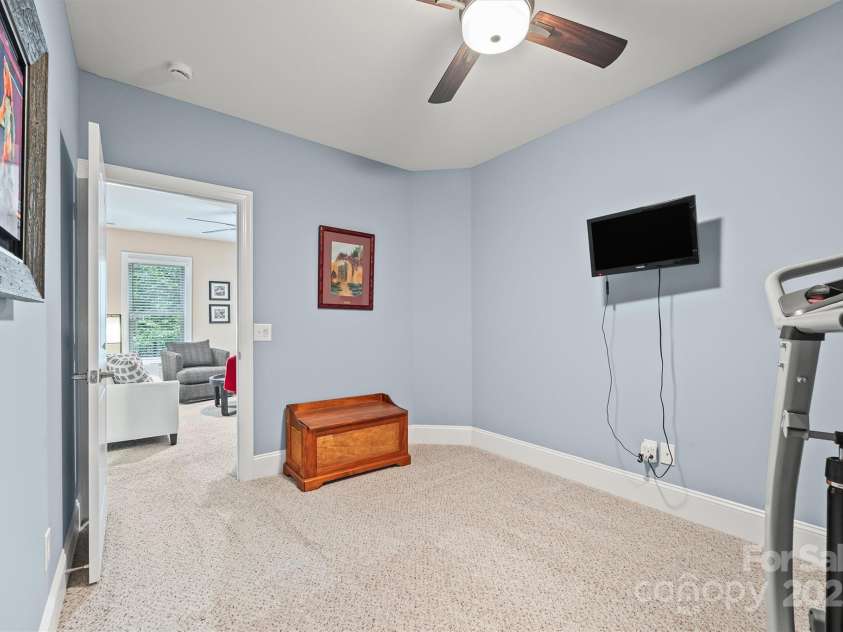 703 English Tudor Lane, Charlotte, NC 28211.  MLS# CAR4259545, YatesRealty ID 32734. 