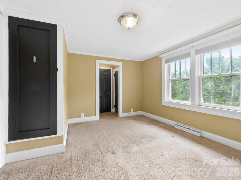 25 Bailey Road, Candler, NC 28715.  MLS# CAR4387001, YatesRealty ID 32736. Bedroom
