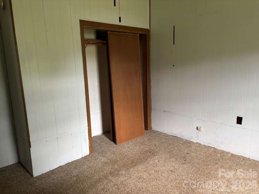 86 Jack Sullins Road, Spruce Pine, NC 28777.  MLS# CAR4397158, YatesRealty ID 32737. 