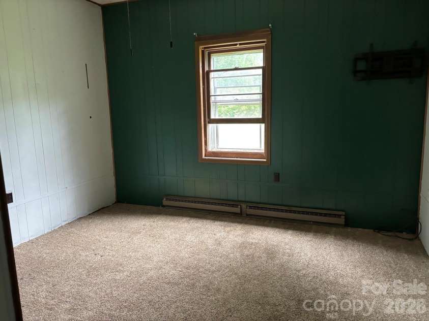 86 Jack Sullins Road, Spruce Pine, NC 28777.  MLS# CAR4397158, YatesRealty ID 32737. 