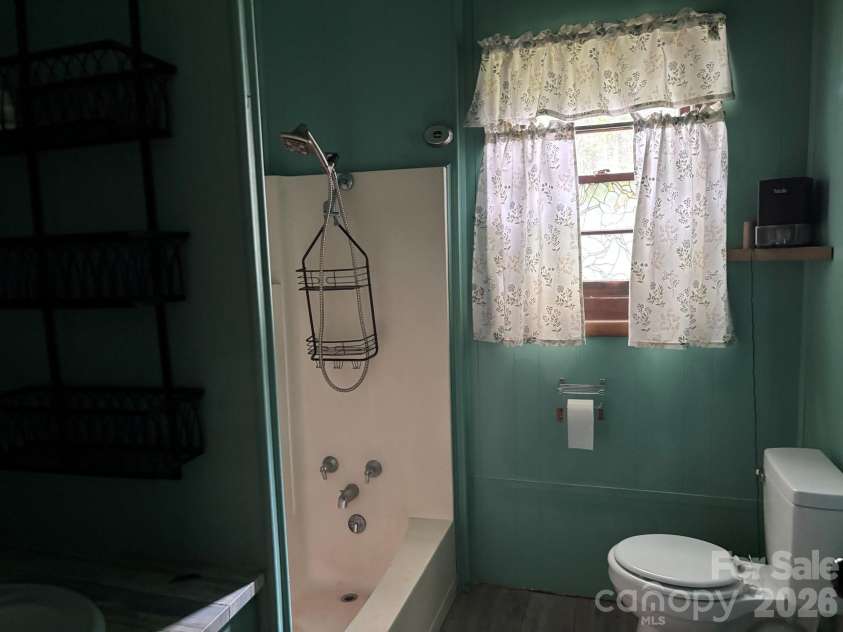 86 Jack Sullins Road, Spruce Pine, NC 28777.  MLS# CAR4397158, YatesRealty ID 32737. 