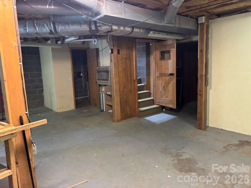 86 Jack Sullins Road, Spruce Pine, NC 28777.  MLS# CAR4397158, YatesRealty ID 32737. 