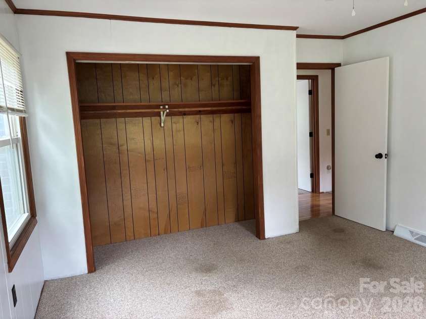 86 Jack Sullins Road, Spruce Pine, NC 28777.  MLS# CAR4397158, YatesRealty ID 32737. 