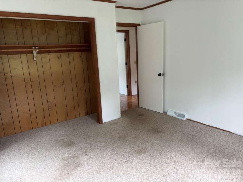 86 Jack Sullins Road, Spruce Pine, NC 28777.  MLS# CAR4397158, YatesRealty ID 32737. 