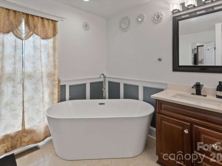 1223 Deer Park Road, Nebo, NC 28761.  MLS# CAR4395282, YatesRealty ID 32738. 