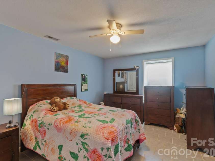 1223 Deer Park Road, Nebo, NC 28761.  MLS# CAR4395282, YatesRealty ID 32738. 