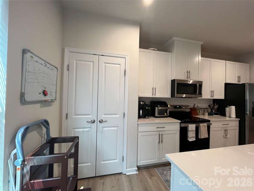 1105 May Apple Drive, Matthews, NC 28104.  MLS# CAR4341799, YatesRealty ID 3274. 