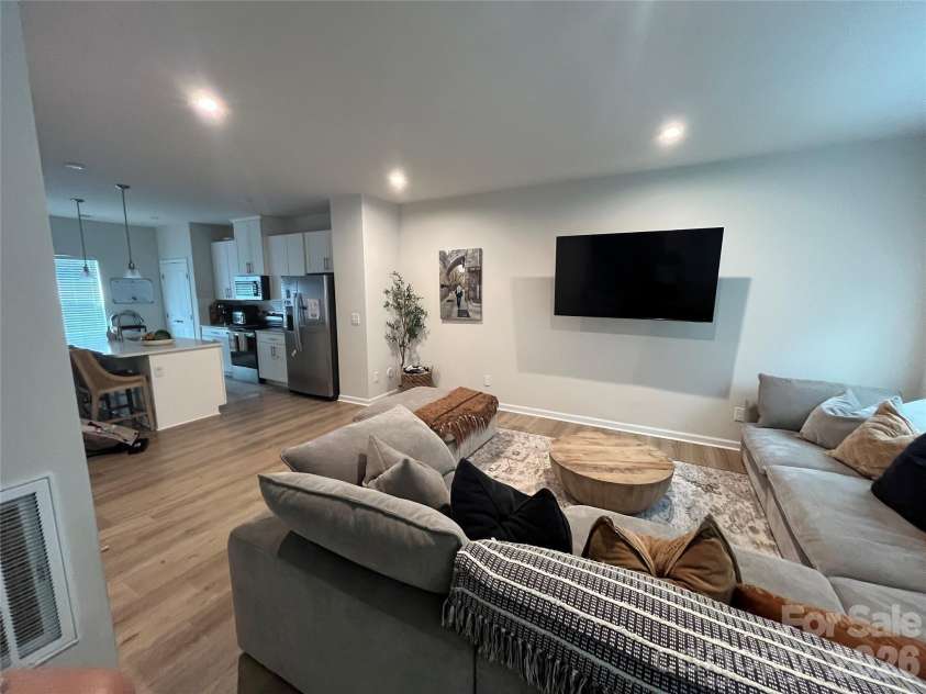 1105 May Apple Drive, Matthews, NC 28104.  MLS# CAR4341799, YatesRealty ID 3274. 