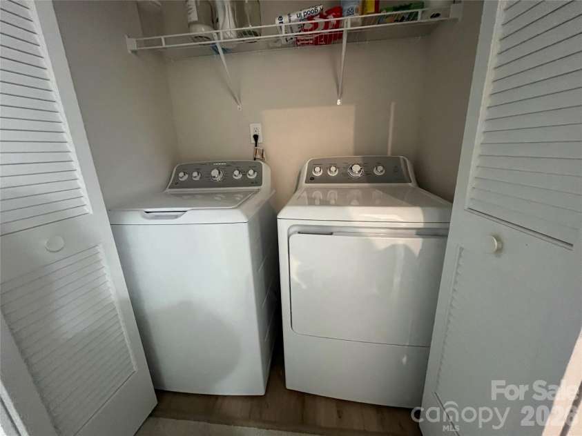 1105 May Apple Drive, Matthews, NC 28104.  MLS# CAR4341799, YatesRealty ID 3274. 