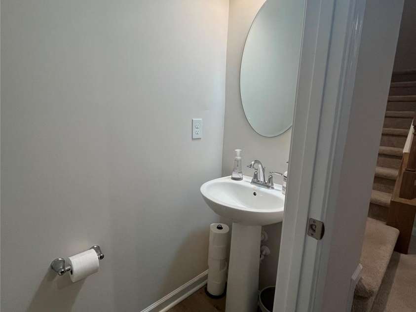 1105 May Apple Drive, Matthews, NC 28104.  MLS# CAR4341799, YatesRealty ID 3274. 