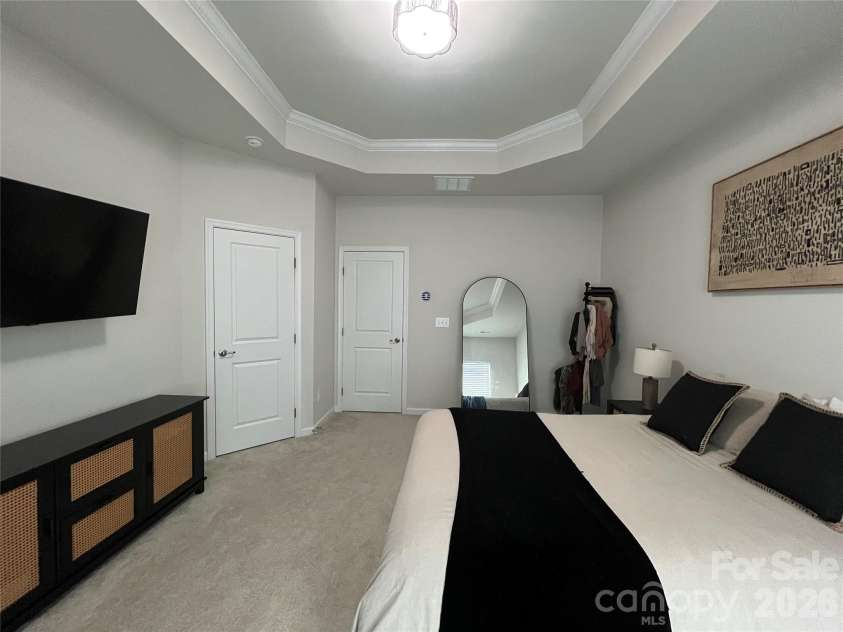 1105 May Apple Drive, Matthews, NC 28104.  MLS# CAR4341799, YatesRealty ID 3274. 