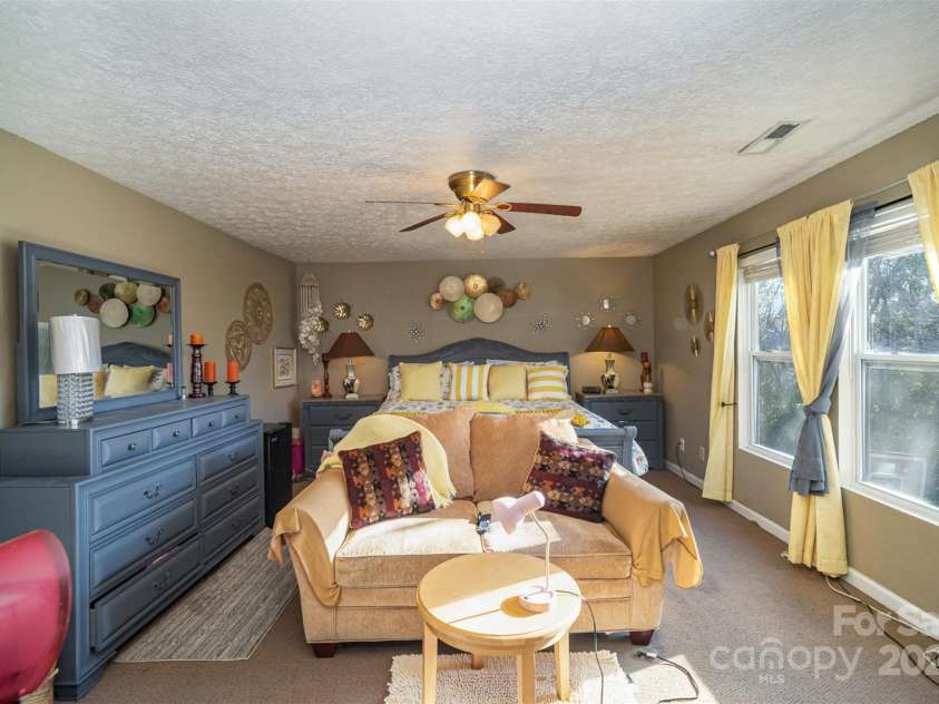 12413 Stowe Acres Drive, Charlotte, NC 28262.  MLS# CAR4198532, YatesRealty ID 3274. 